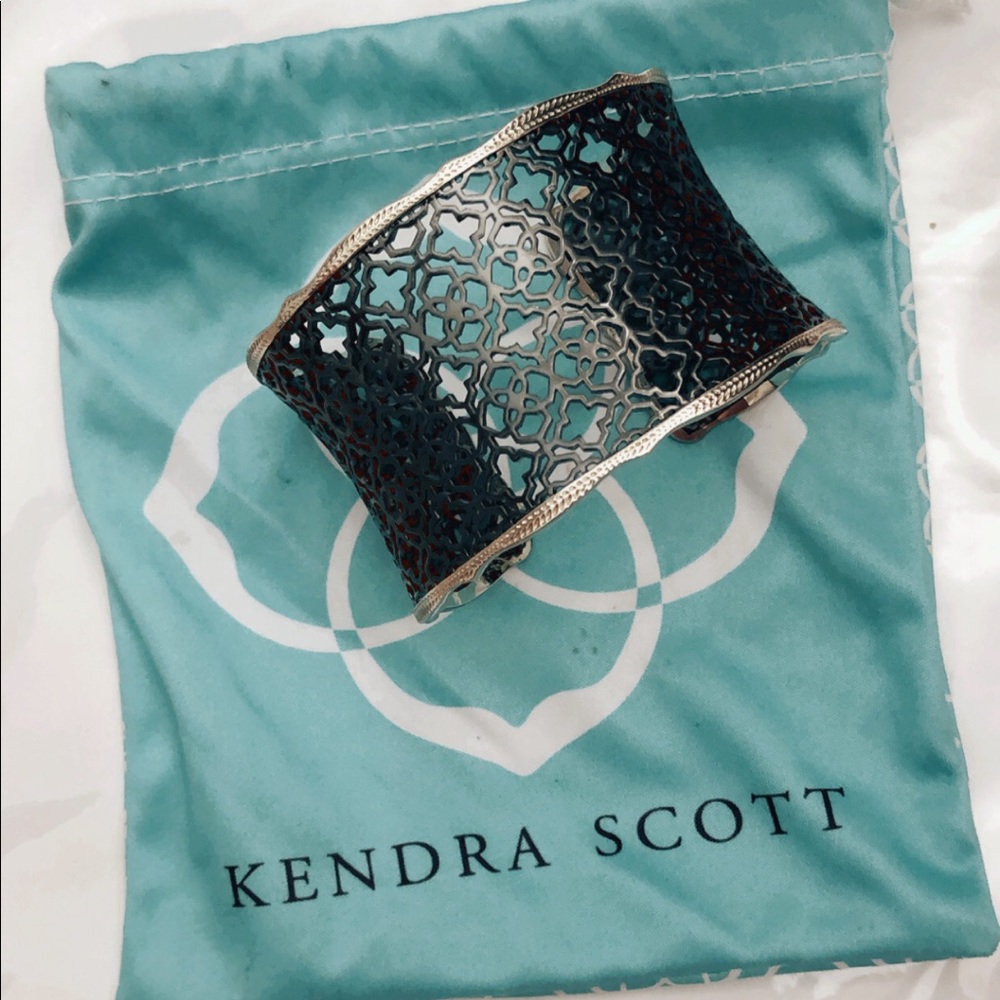 Kendra Scott Black and Gold Bracelet